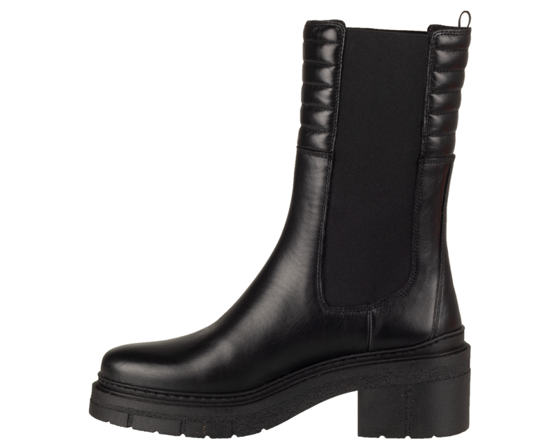 unisa jina boots