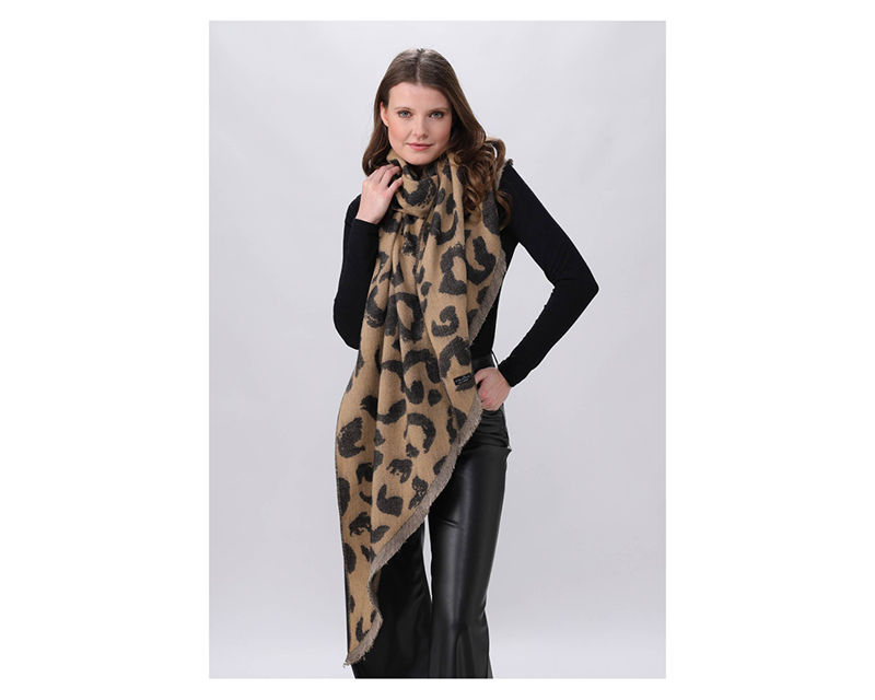Fraas Scarf