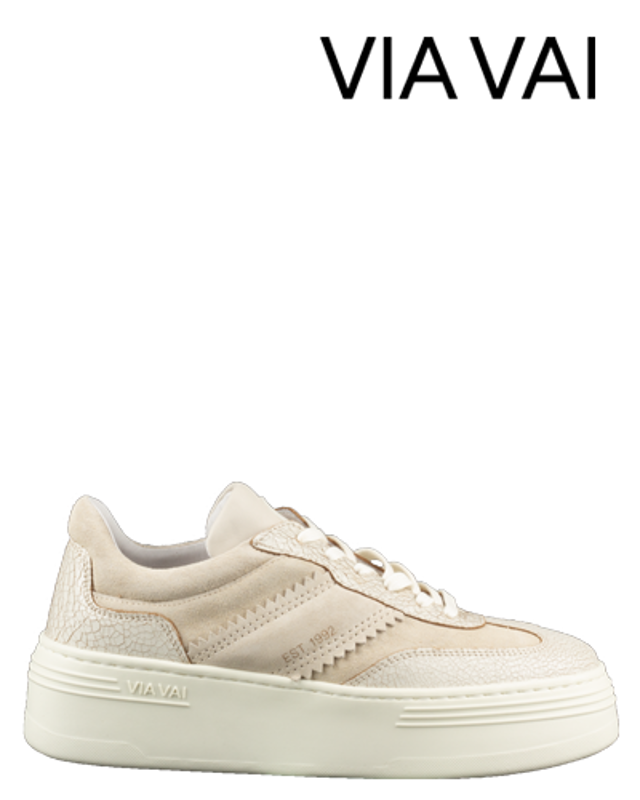 VIA VAI Isa Rue Sneakers